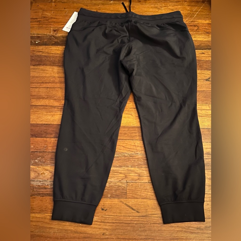 Lululemon joggers brand new with tags